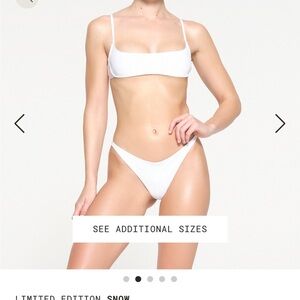 Skims scoop bikini top